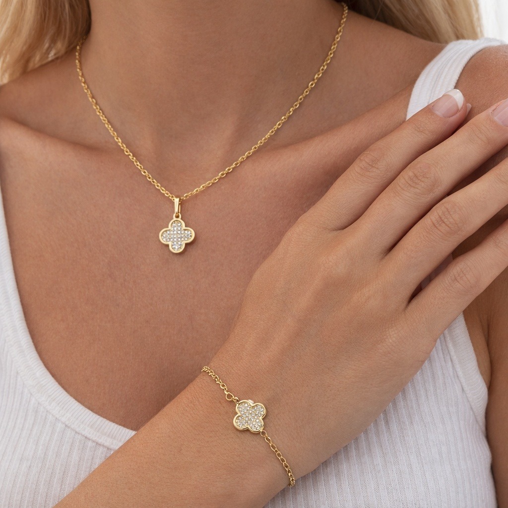 Evry Gold Tone Clover Necklace & Bracelet Set Lucky Charm Adjustable Classic